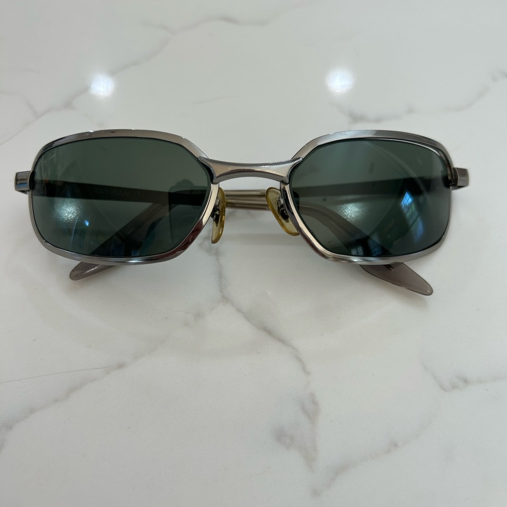 Vintage B&L Rayban sunglasses W2642